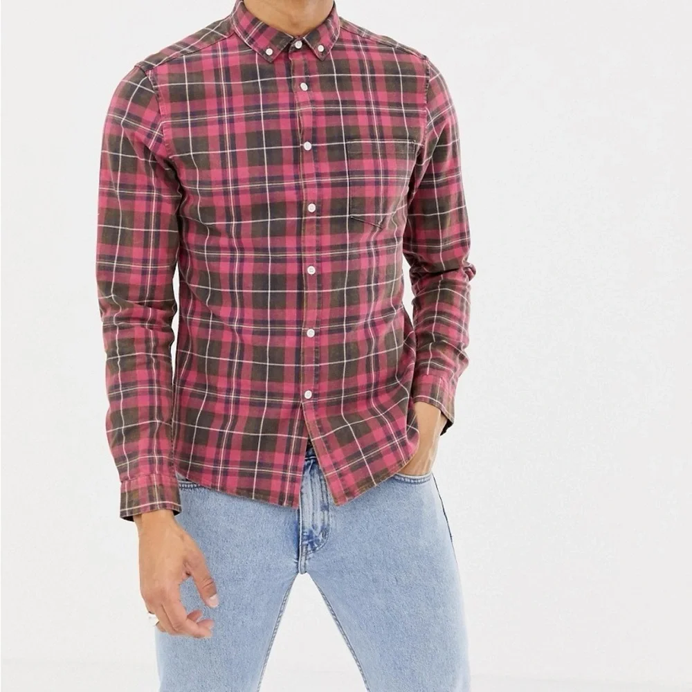 ASOS Men's Medium Red Black Plaid Flannel Shirt - Picture 1 of 8